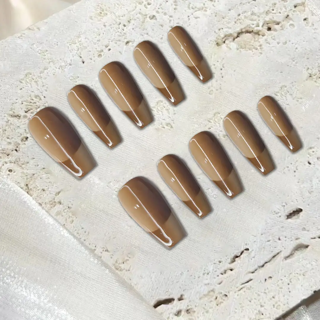 Clivia Spatial Sense Gradient Nail Press-On Kit - Image 5