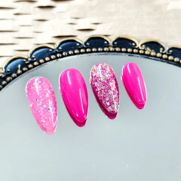 Clivia Shiny Pink Press-On Nail Kit - Image 4