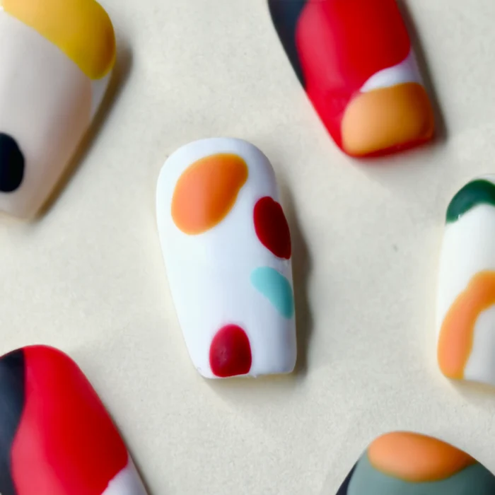 Clivia Graffiti Colorblock Press-On Nails - Image 4