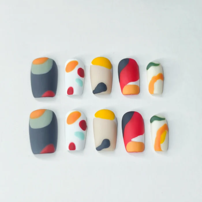 Clivia Graffiti Colorblock Press-On Nails - Image 3
