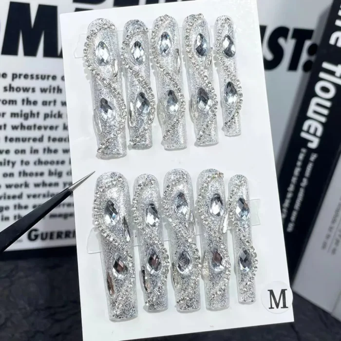 Clivia Silver Press-On Nails – Diamond Glint Design - Image 3