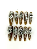 Clivia Press-On Nails – Pearl & Diamond Accent Design