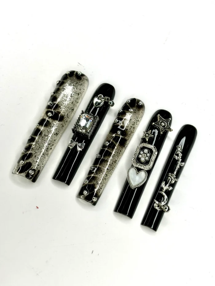 Clivia Black & Silver Press-On Nails – Diamond Glint with Bowknot Design - Image 4