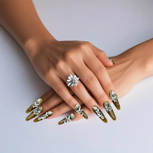 Clivia Press-On Nails – Pearl & Diamond Accent Design